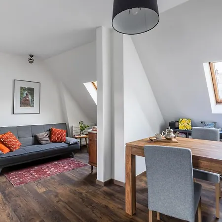 Apartment Veeve - Footsteps From The Arc De Triomphe *