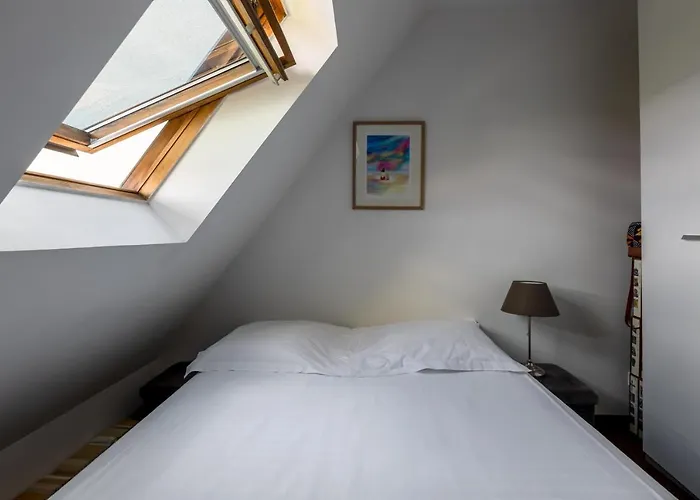 Veeve - Footsteps From The Arc De Triomphe Appartement *